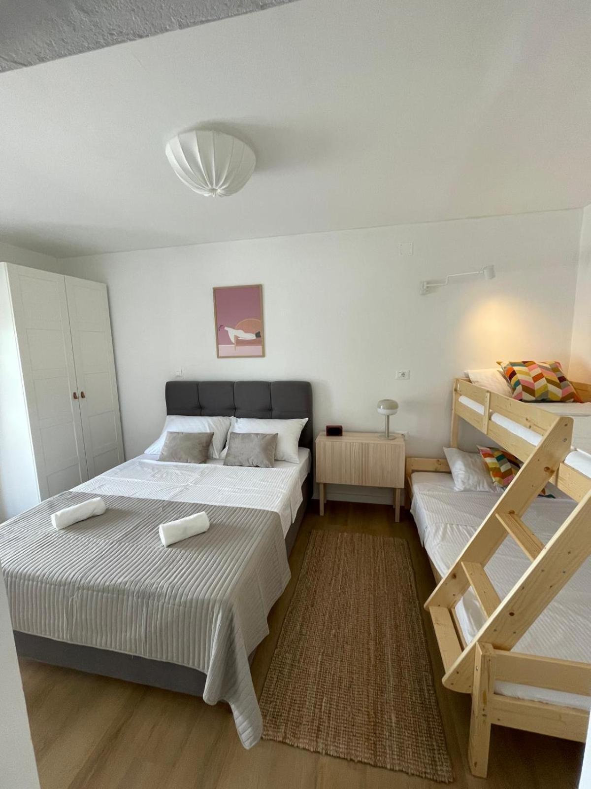 Apartments Ula Vodice Exterior photo